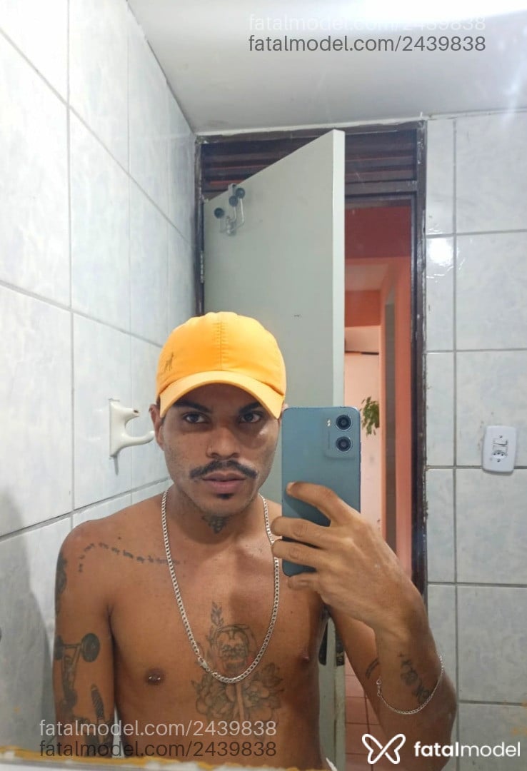 Acompanhante homem morena (o) de olhos castanhos em João Pessoa - Lukas Brasil