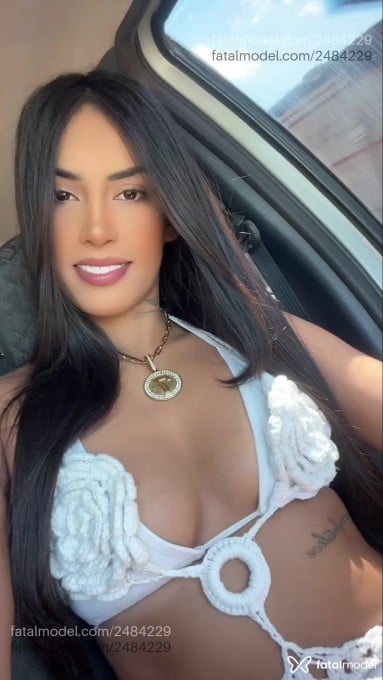 Acompanhante mulher morena (o) de olhos mel em Goiânia - Angel