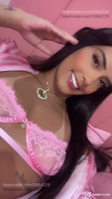 Acompanhante mulher morena (o) de olhos mel em Goiânia - Angel