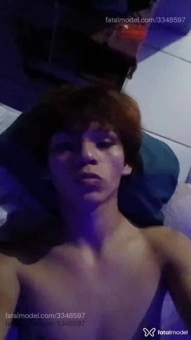 Acompanhante homem ruiva (o) de olhos castanhos em Virtual - Alessandro