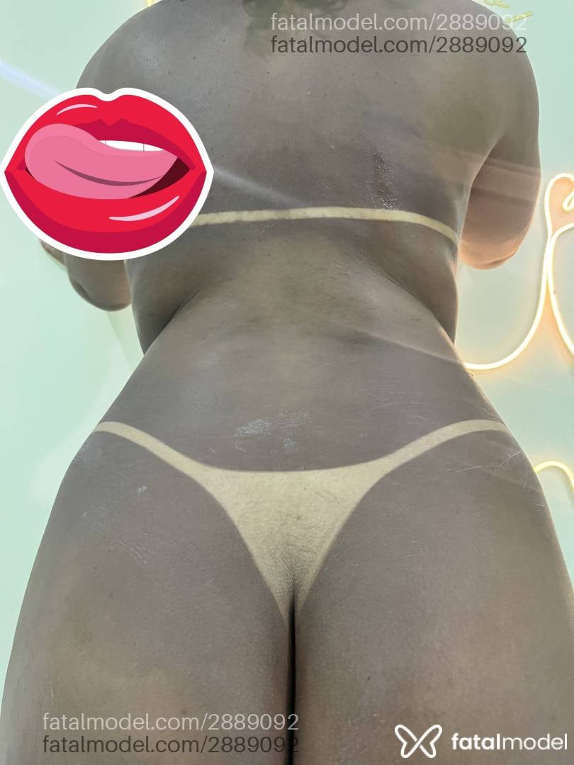 Acompanhante mulher morena (o) de olhos pretos em Virtual - Paraíbinha