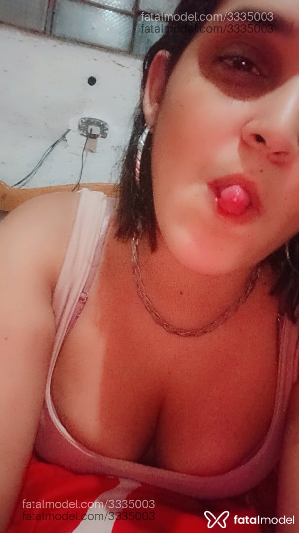 Acompanhante mulher morena (o) de olhos castanhos - Aline Acompanhante mulher morena (o) de olhos castanhos - Aline