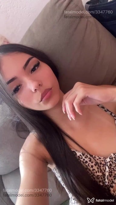 Acompanhante mulher com cabelo castanho de olhos castanhos em Ourinhos - Melissa Froes