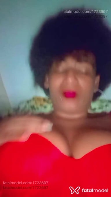 Acompanhante mulher com cabelo castanho de olhos castanhos em Iguaba Grande - Jaquelineborboleta
