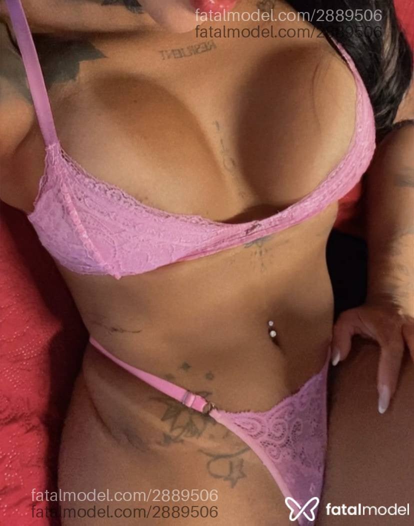 Acompanhante mulher morena (o) de olhos pretos em São Paulo Acompanhante mulher morena (o) de olhos pretos em São Paulo - Rayssa