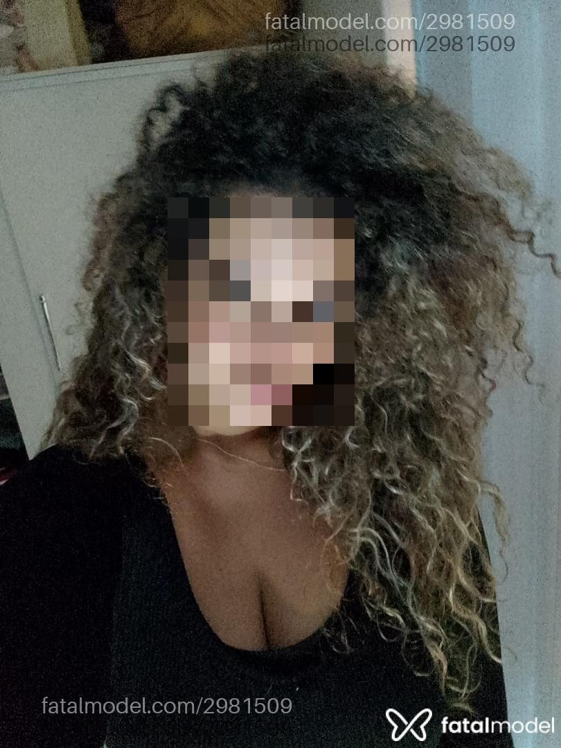 Acompanhante mulher loira (o) de olhos castanhos em Florianópolis - Mia Isis