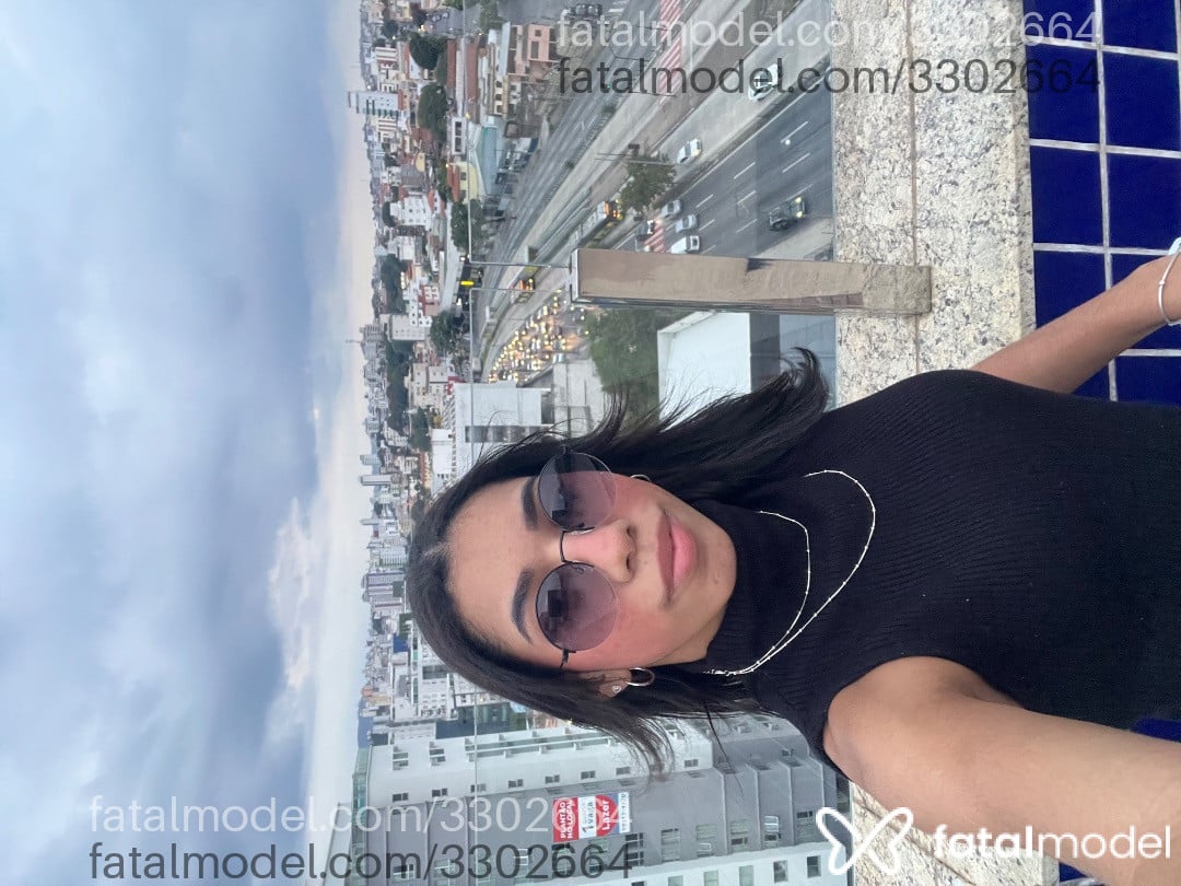 Acompanhante mulher morena (o) de olhos pretos em Belo Horizonte - Yasmin