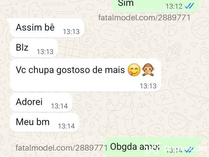 Acompanhante mulher com cabelo castanho de olhos castanhos - Bruninha