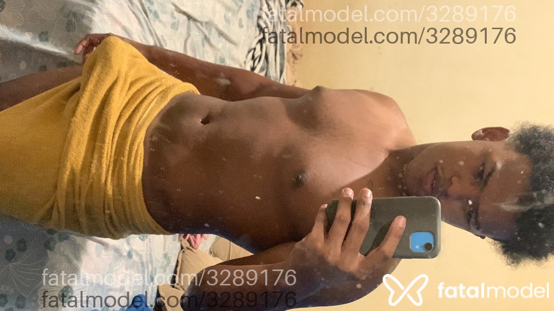Acompanhante homem morena (o) de olhos castanhos em Jaboatão dos Guararapes - Pedro Henrique