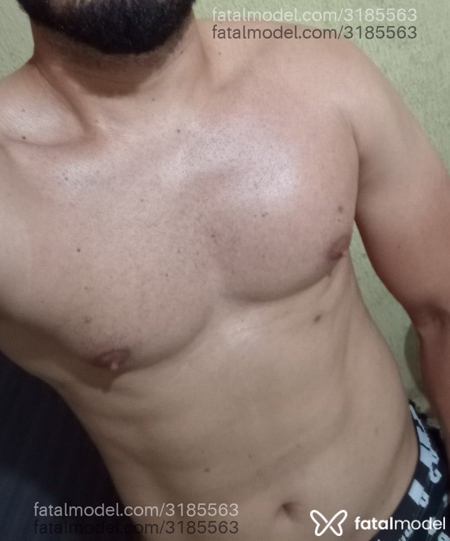 Acompanhante homem com cabelo castanho de olhos pretos em Tucuruí - Pedro
