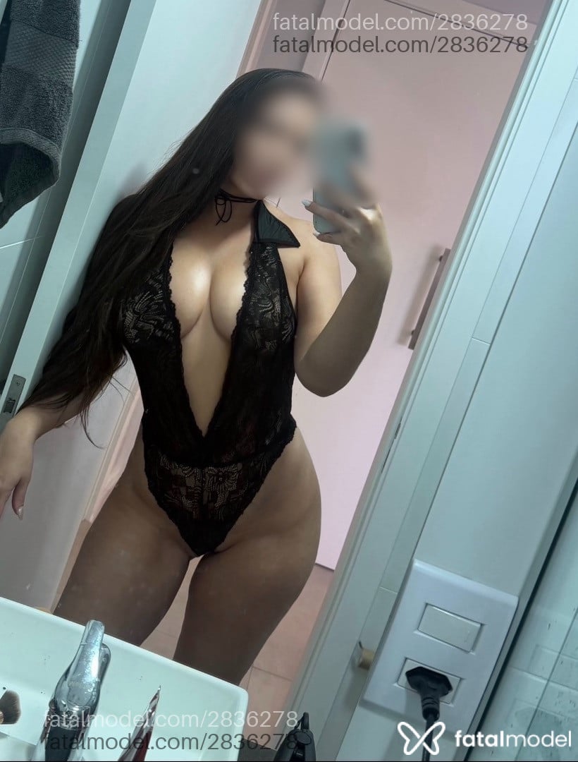 Acompanhante mulher com cabelo castanho de olhos castanhos - Laís Belmont