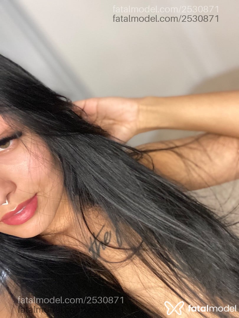Acompanhante mulher morena (o) de olhos verdes em São Paulo - Kamilla Chaves