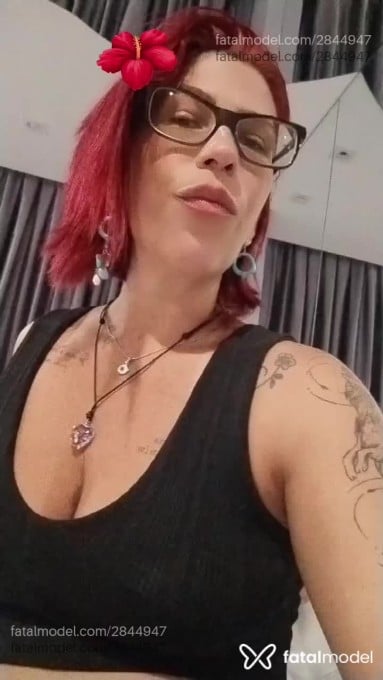 Acompanhante mulher ruiva (o) de olhos castanhos em Rio de Janeiro - Crystalpimenta