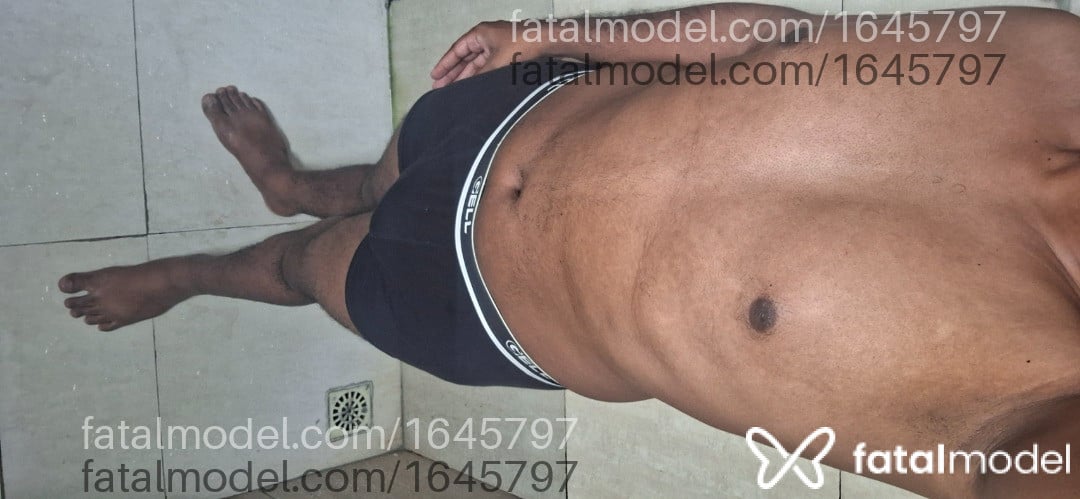 Acompanhante homem morena (o) de olhos pretos em Macapá - Neguinho alto