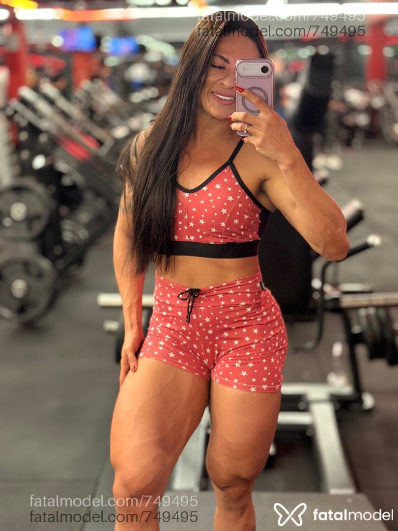 Acompanhante mulher loira (o) de olhos castanhos em João Pessoa - Suellen Ferrari