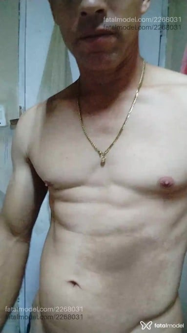 Acompanhante homem loira (o) de olhos azuis em Londrina - Oliver