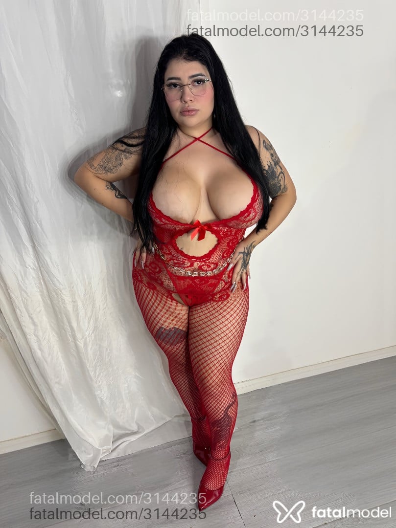 Acompanhante mulher ruiva (o) de olhos pretos em São Paulo - Amanda Zahir