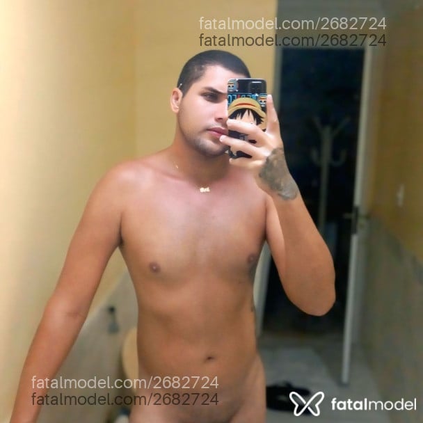 Acompanhante homem morena (o) de olhos azuis em Campos dos Goytacazes - Caio