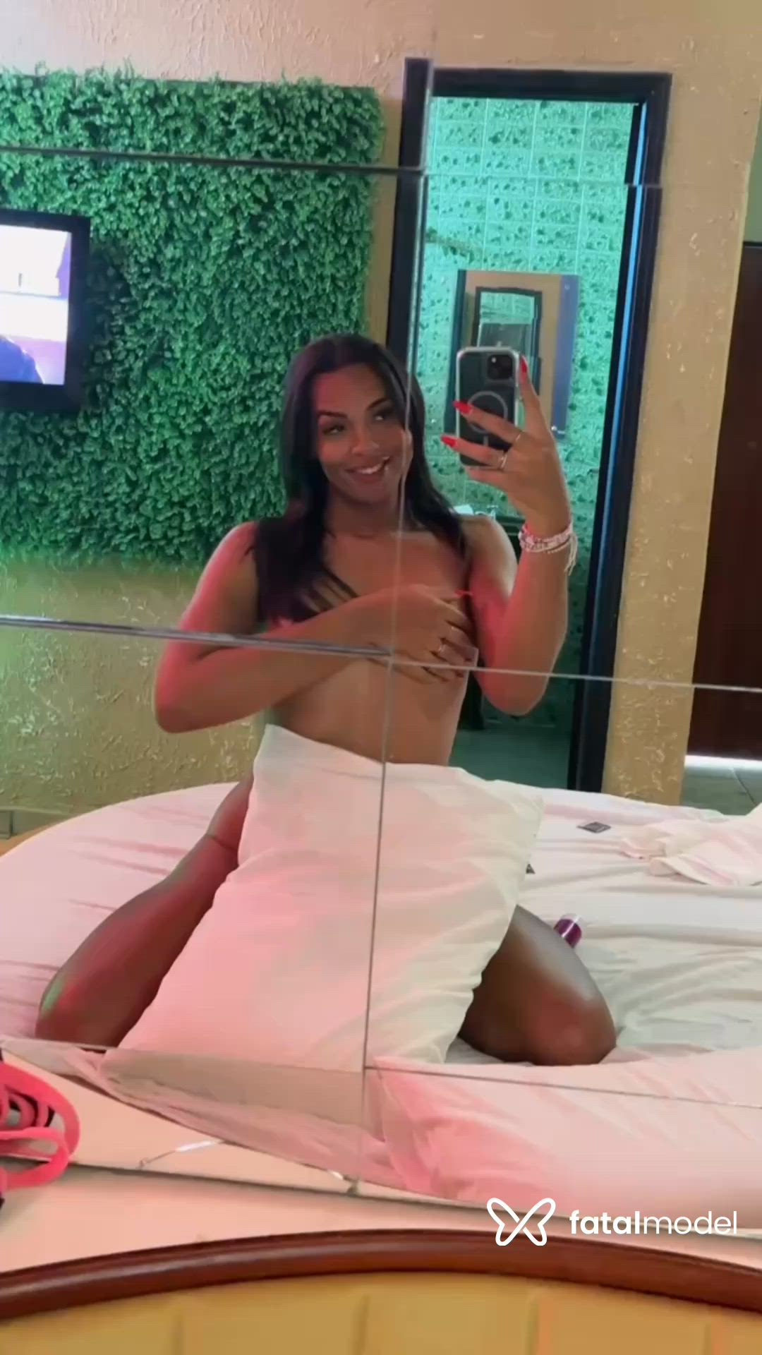 Acompanhante mulher trans morena (o) de olhos pretos - Monike Acompanhante mulher trans morena (o) de olhos pretos - Monike