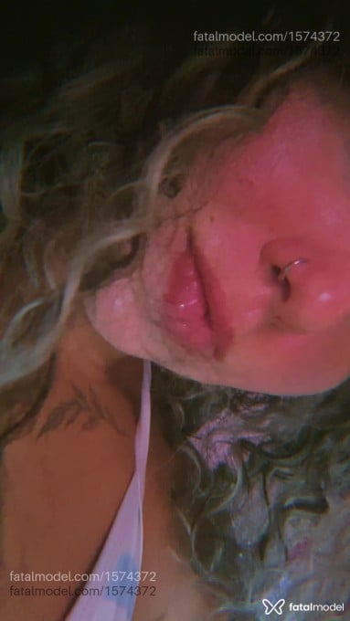 Acompanhante mulher loira (o) de olhos castanhos em Parauapebas - Babi Mel