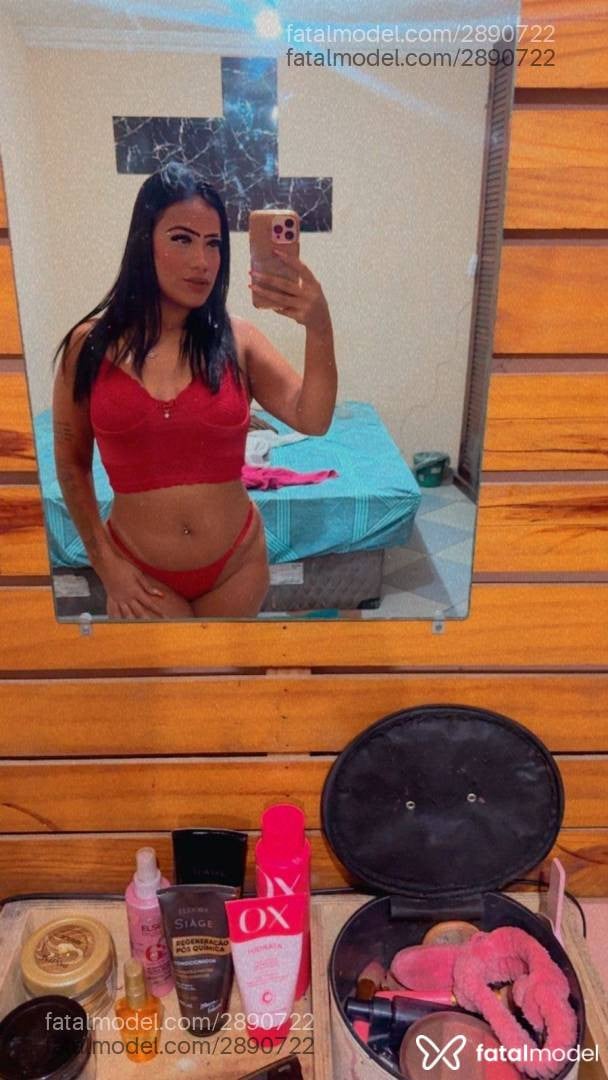 Acompanhante mulher com cabelo castanho de olhos castanhos em Macaé - Sabrina