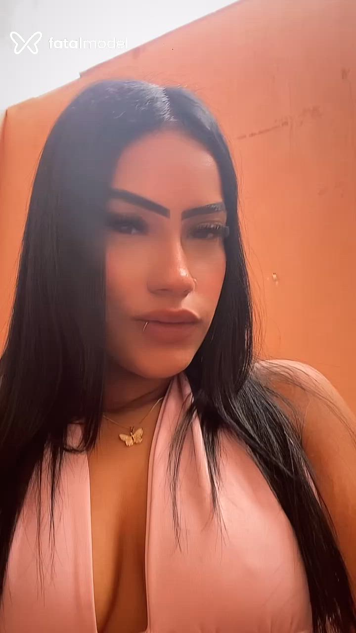 Acompanhante mulher com cabelo castanho de olhos castanhos - Sabrina