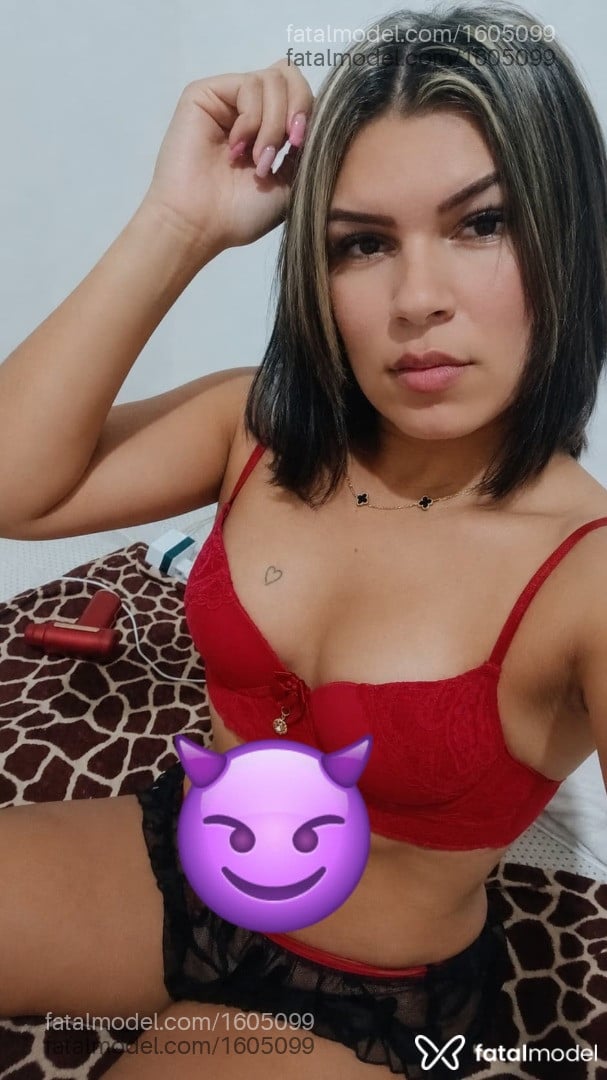 Acompanhante mulher loira (o) de olhos castanhos em Barreiras - Lauriete Safadeza