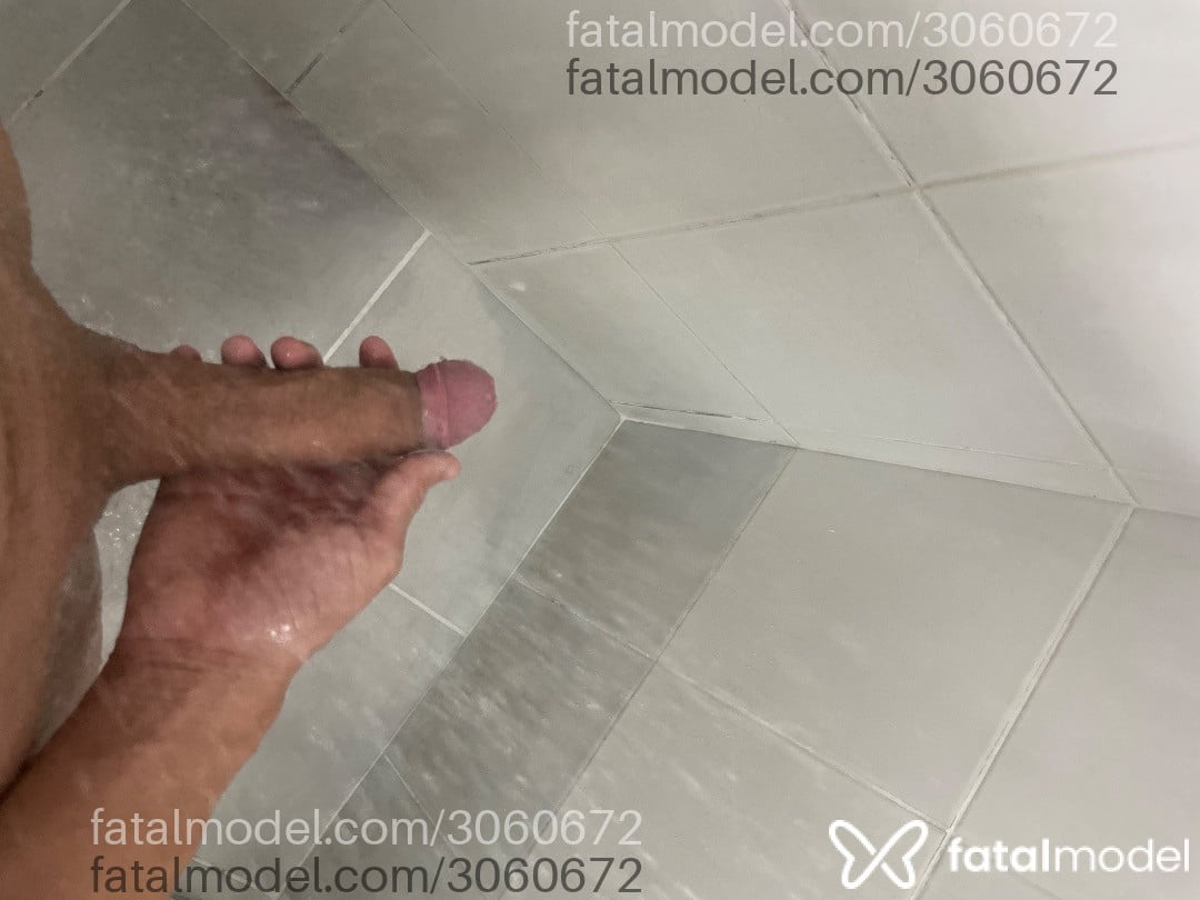 Acompanhante homem com cabelo castanho de olhos castanhos - Lucas Souza