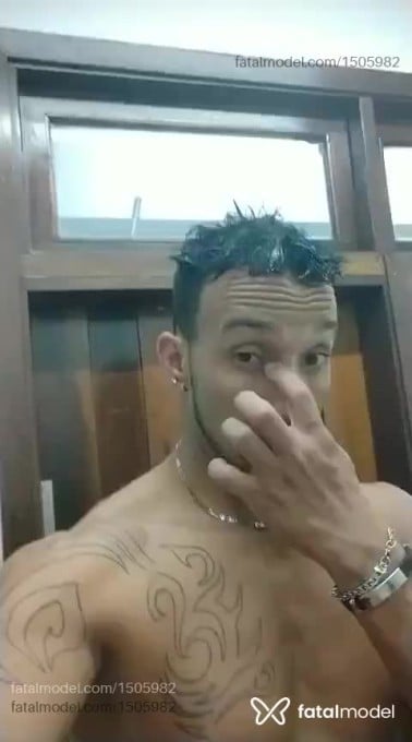 Acompanhante homem morena (o) de olhos castanhos em São José do Rio Preto Acompanhante homem morena (o) de olhos castanhos em São José do Rio Preto - Elliot