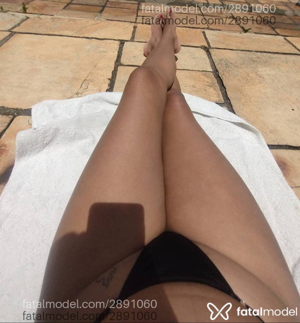 Acompanhante mulher morena (o) de olhos pretos - Larissa Melo