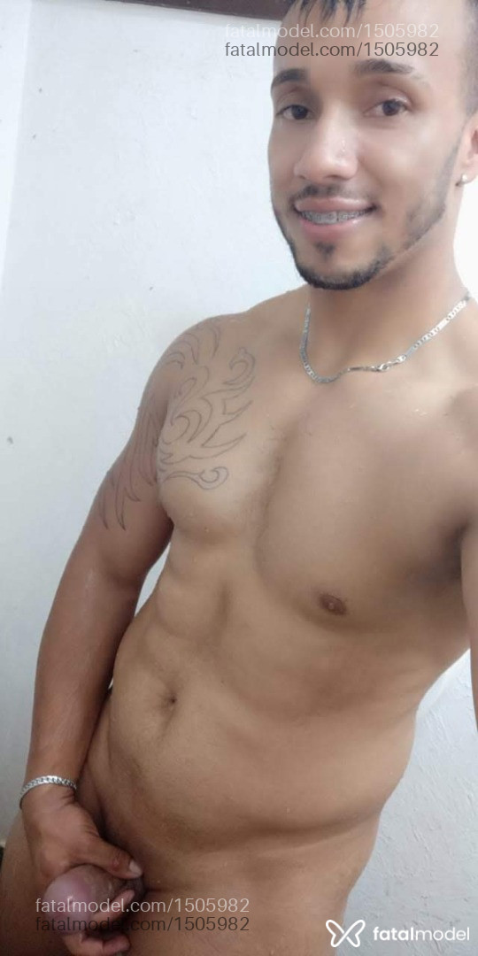 Acompanhante homem morena (o) de olhos castanhos em São José do Rio Preto Acompanhante homem morena (o) de olhos castanhos em São José do Rio Preto - Elliot