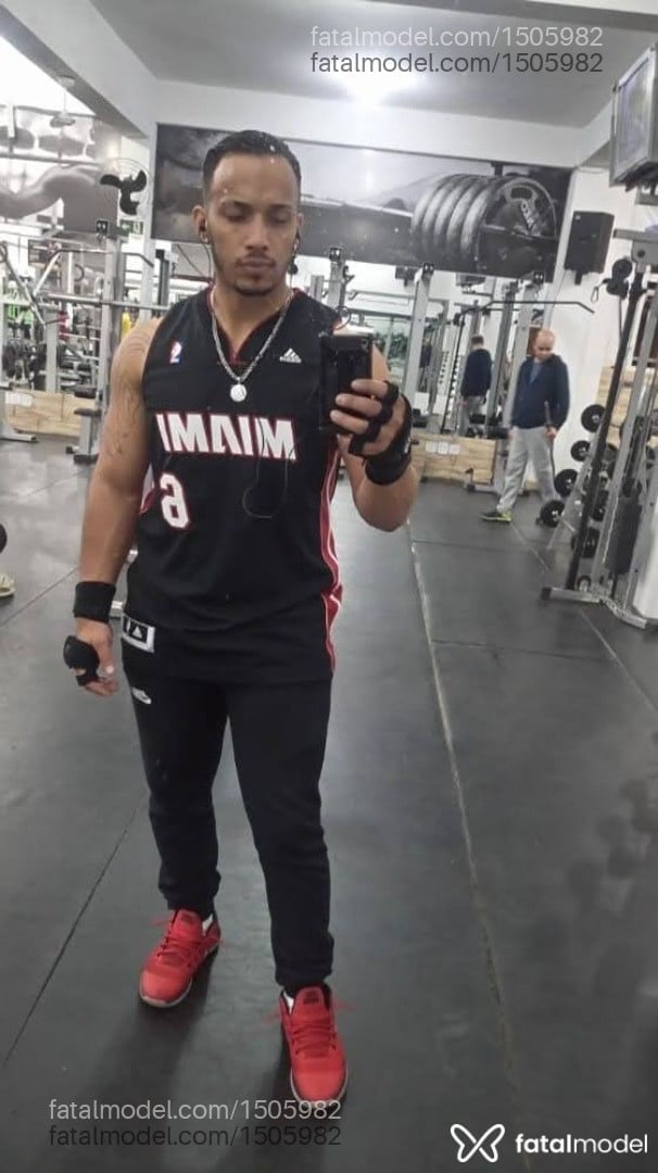 Acompanhante homem morena (o) de olhos castanhos em São José do Rio Preto Acompanhante homem morena (o) de olhos castanhos em São José do Rio Preto - Elliot