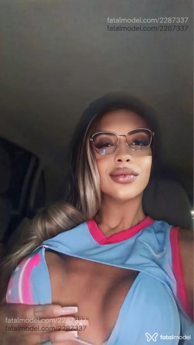 Acompanhante mulher trans morena (o) de olhos mel em Extrema - Hanna Colucci