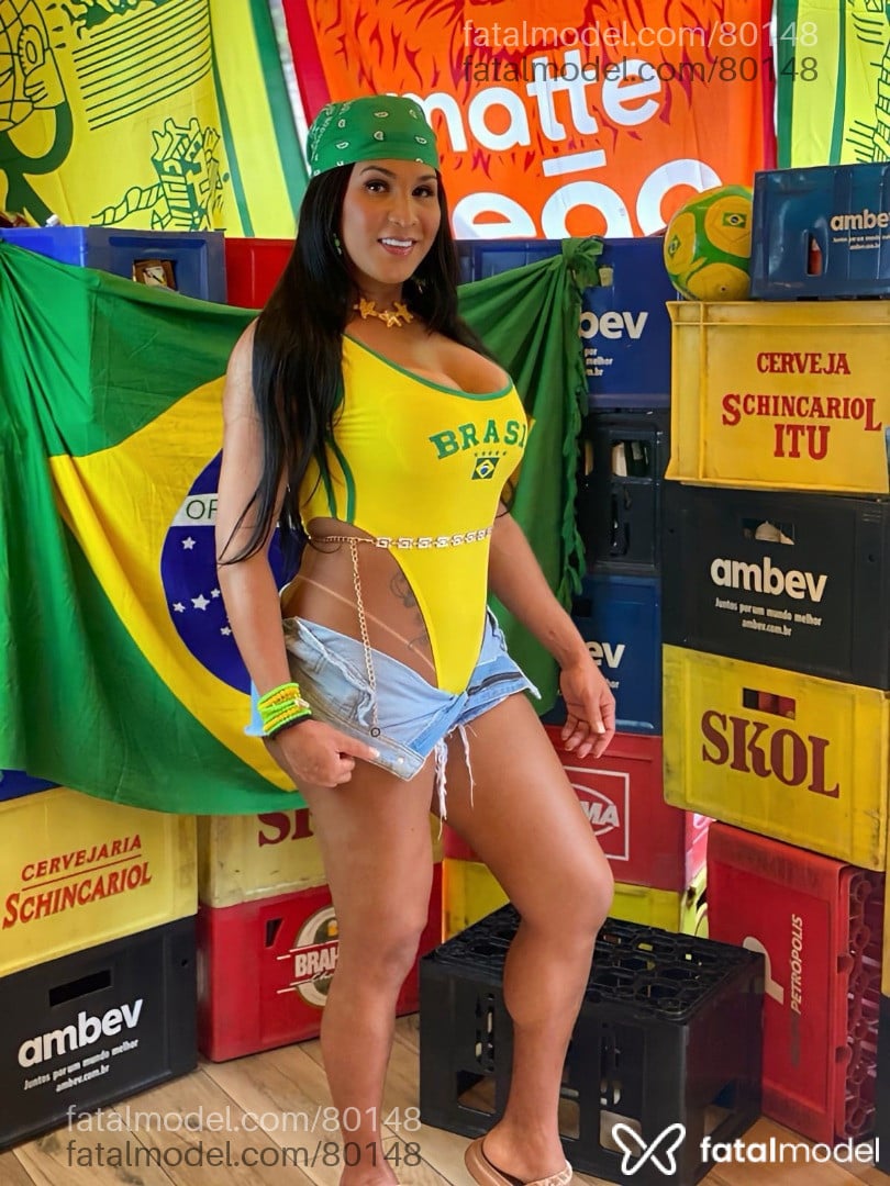 Acompanhante mulher trans morena (o) de olhos castanhos em Maringá - Manuh Oliveira