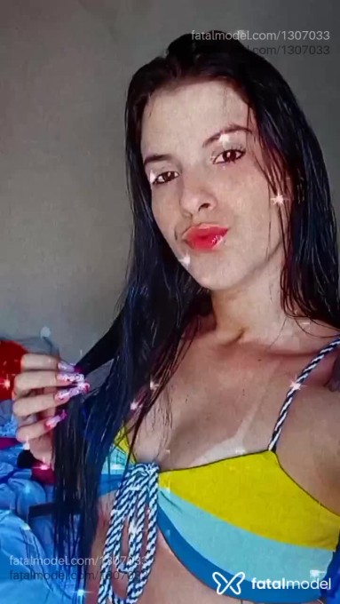 Acompanhante mulher morena (o) de olhos castanhos em Virtual - Carol Bittencourt