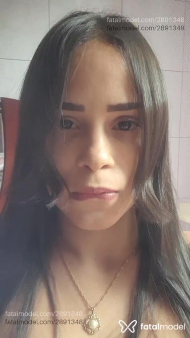 Acompanhante mulher com cabelo castanho de olhos castanhos em Salvador - Crystal Macedo