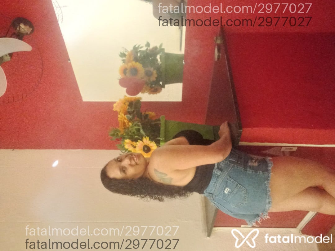 Acompanhante mulher morena (o) de olhos castanhos em Taboão da Serra - Jadynha