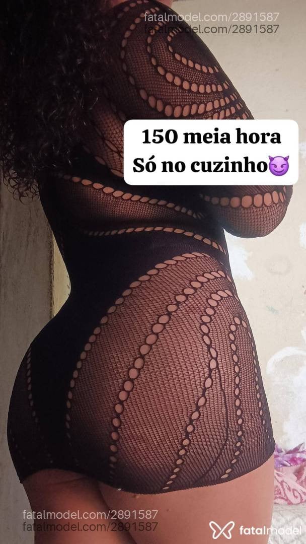 Acompanhante mulher com cabelo castanho de olhos castanhos - Milena