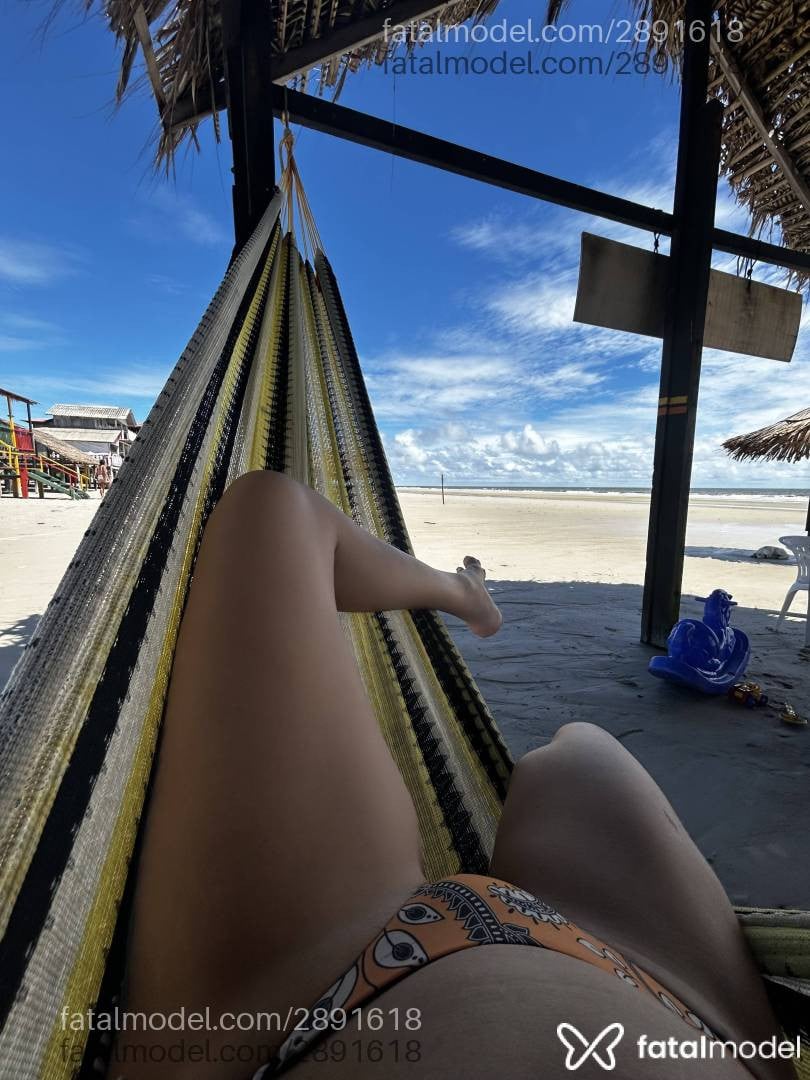 Acompanhante mulher com cabelo castanho de olhos mel em Belém - Santos