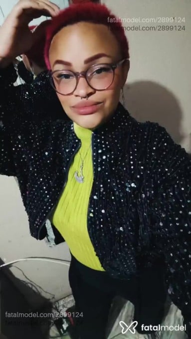 Acompanhante mulher ruiva (o) de olhos castanhos em Novo Hamburgo - Luana