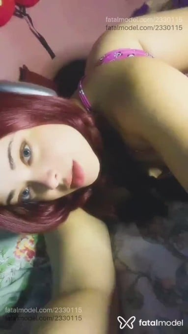Acompanhante mulher ruiva (o) de olhos azuis em Virtual - Hanna Necrovika