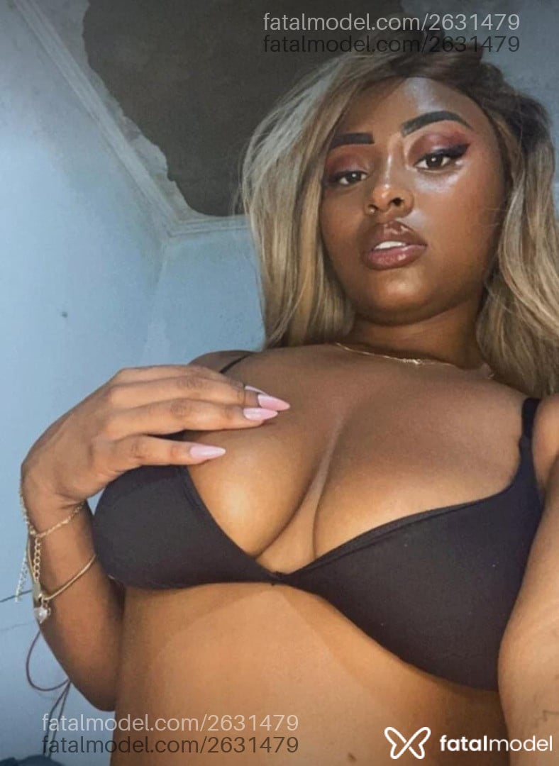 Acompanhante mulher com cabelo castanho de olhos castanhos em São Paulo - Danixa Yume
