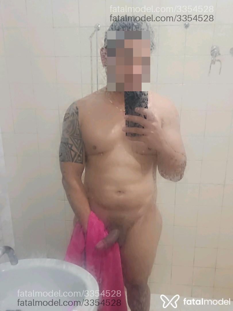 Acompanhante homem morena (o) de olhos castanhos em Jaru Acompanhante homem morena (o) de olhos castanhos em Jaru - Modesto