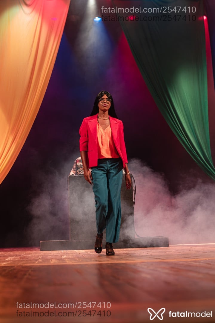 Acompanhante travesti morena (o) de olhos castanhos em São Paulo - Talitha