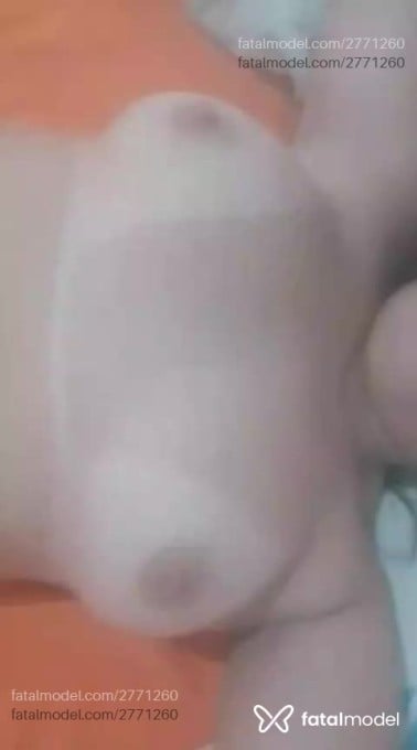 Acompanhante mulher com cabelo castanho de olhos verdes em Bauru Acompanhante mulher com cabelo castanho de olhos verdes em Bauru - Clara