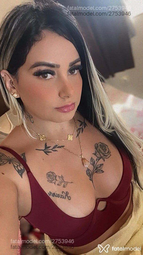 Acompanhante mulher morena (o) de olhos mel em Londrina - Kaah Love