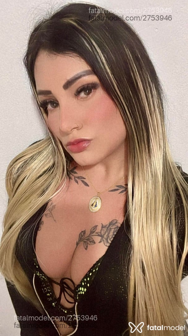 Acompanhante mulher morena (o) de olhos mel em Londrina - Kaah Love