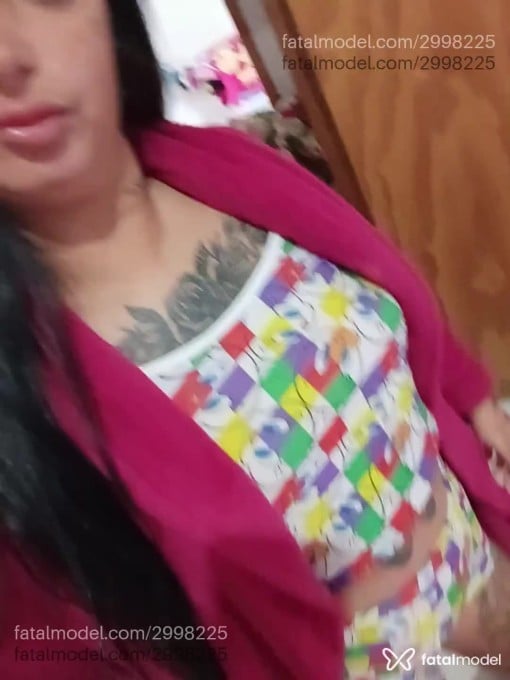 Acompanhante mulher morena (o) de olhos castanhos em Sapiranga Acompanhante mulher morena (o) de olhos castanhos em Sapiranga - Morena