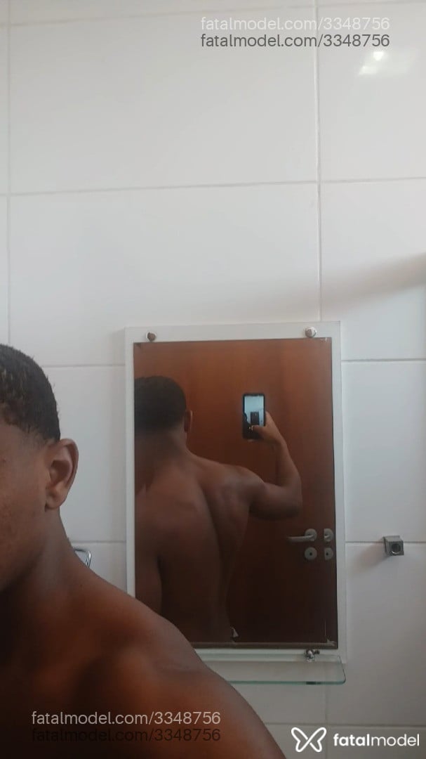 Acompanhante homem morena (o) de olhos pretos em Guaratinguetá Acompanhante homem morena (o) de olhos pretos em Guaratinguetá - Jordan Ribeiro