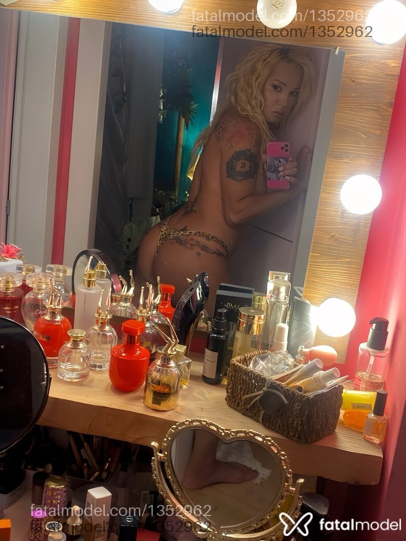 Acompanhante mulher trans loira (o) de olhos castanhos em Ituiutaba - Larissa Meneghell